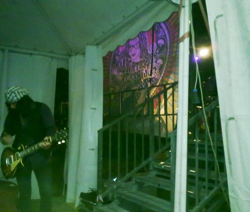 Lorenz accorda le chitarre FDL 2011