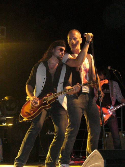 CC - Lorenz, Pol e sullo sfondo Tim