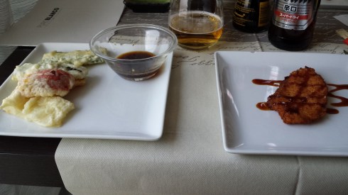 verdure e salmone fritto in agrodolce