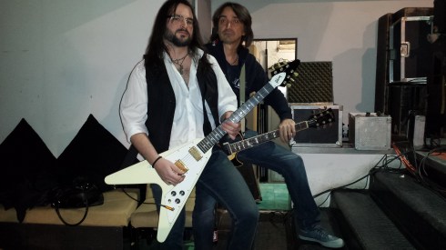 CATTIVA al Corallo 2014 - soundcheck - Lorenz & Tim: the Gibson twins (foto di Saura T.)