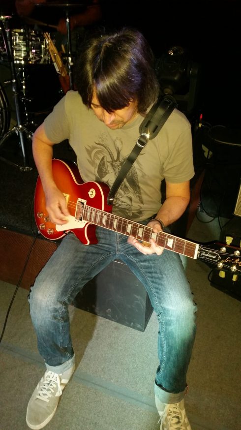 Soundcheck: Guitar Tim - The Equinox -Stones café 20-5-2016