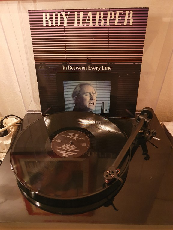 Roy Harper In Between Every Line (1986) - foto TT