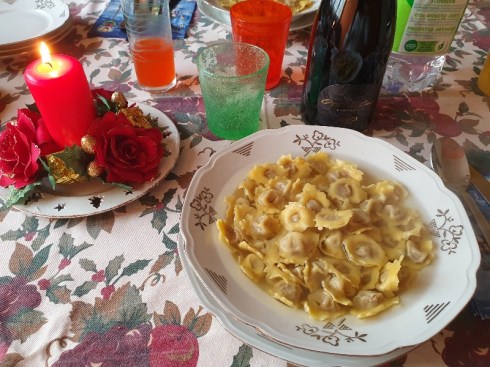 The Emilian way - Cappelletti e Lambrusco - Domus Saurea 25-12-2022 - foto TT